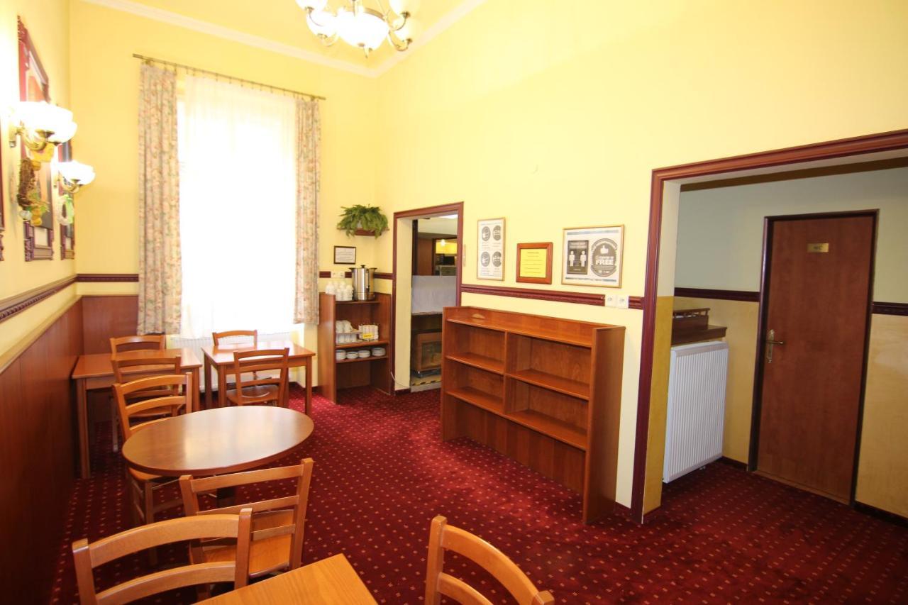 Old Prague Hotel Luaran gambar